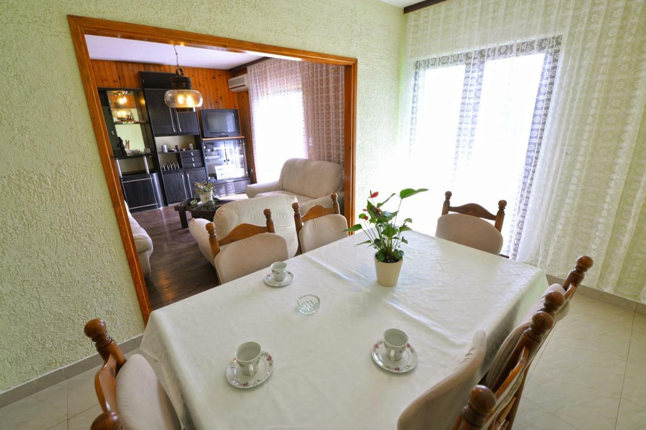 Apartmani Sime Betina  Exterior photo