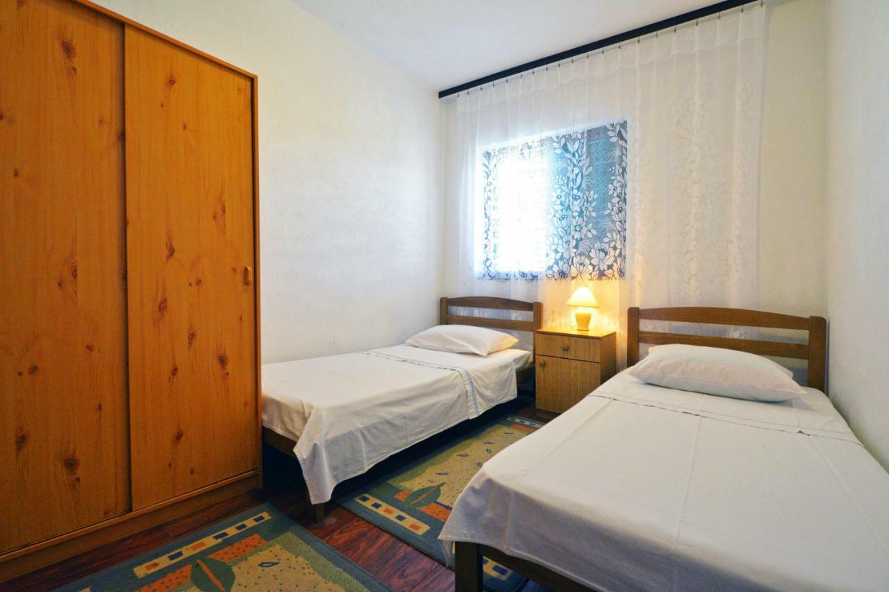 Apartmani Sime Betina  Exterior photo